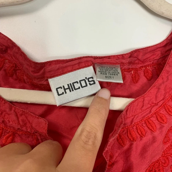 Chicos 100% Silk Bohemian Embroidered Puff Sleeve Blouse Pink Size 1 *Flawed* - Picture 4 of 16